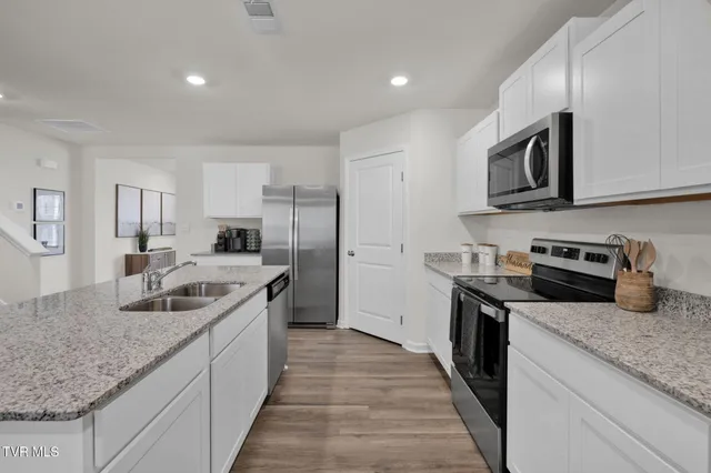 $403,455 | 678 St Andrews Drive, Kingsport, TN 37664