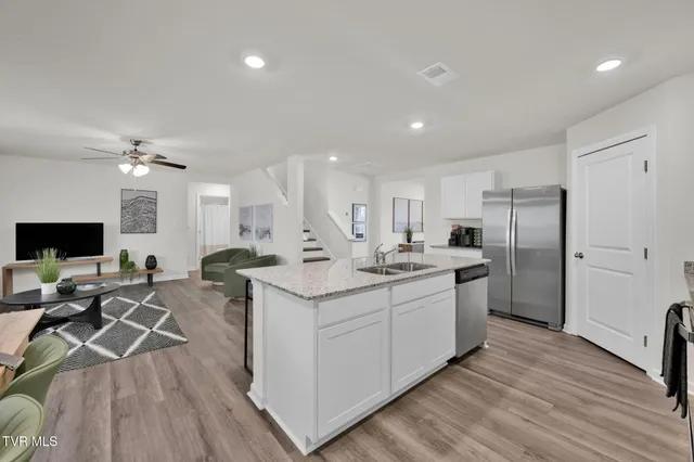 $403,455 | 678 St Andrews Drive, Kingsport, TN 37664