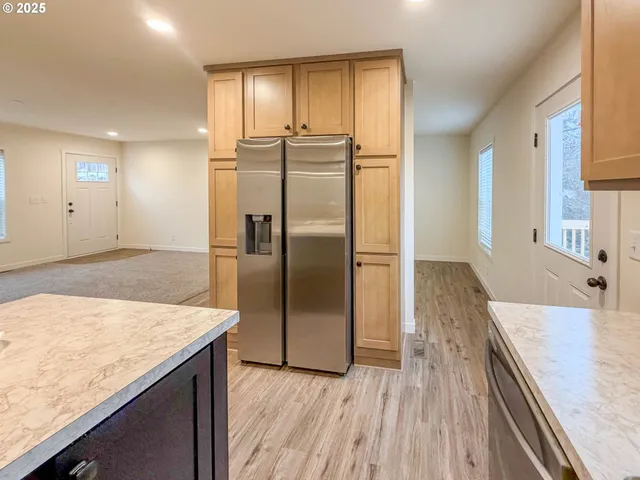 $319,000 | 252 Northeast 3rd Street, Oakland, OR 97462