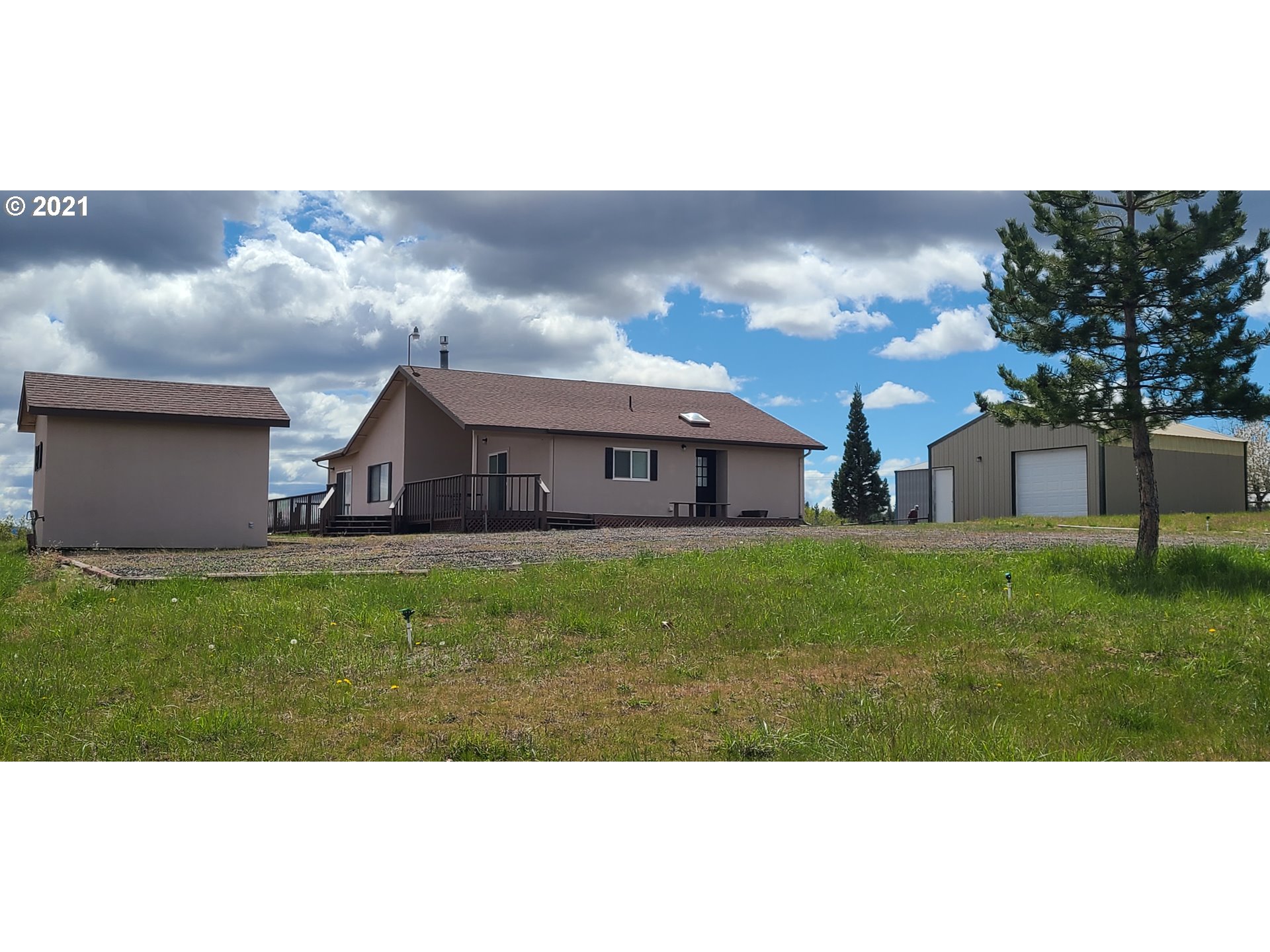 318 South Wayne R Road Wamic, OR 97063 - Photo 1 of 30 Gallery Image 1