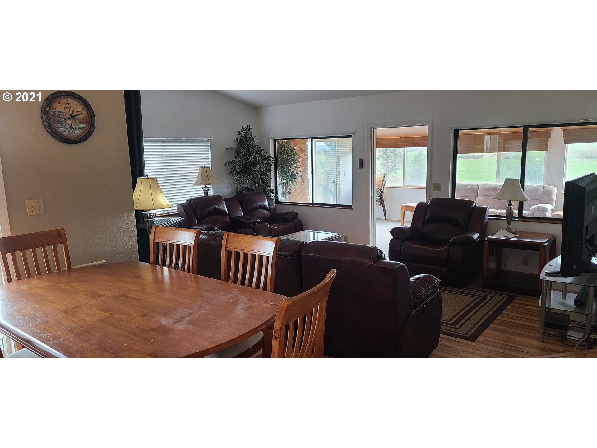 318 South Wayne R Road Wamic, OR 97063 - Photo 11 of 30 Gallery Image 11