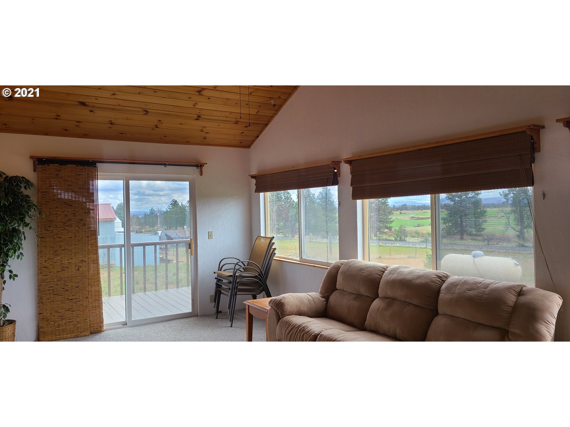 318 South Wayne R Road Wamic, OR 97063 - Photo 15 of 30 Gallery Image 15