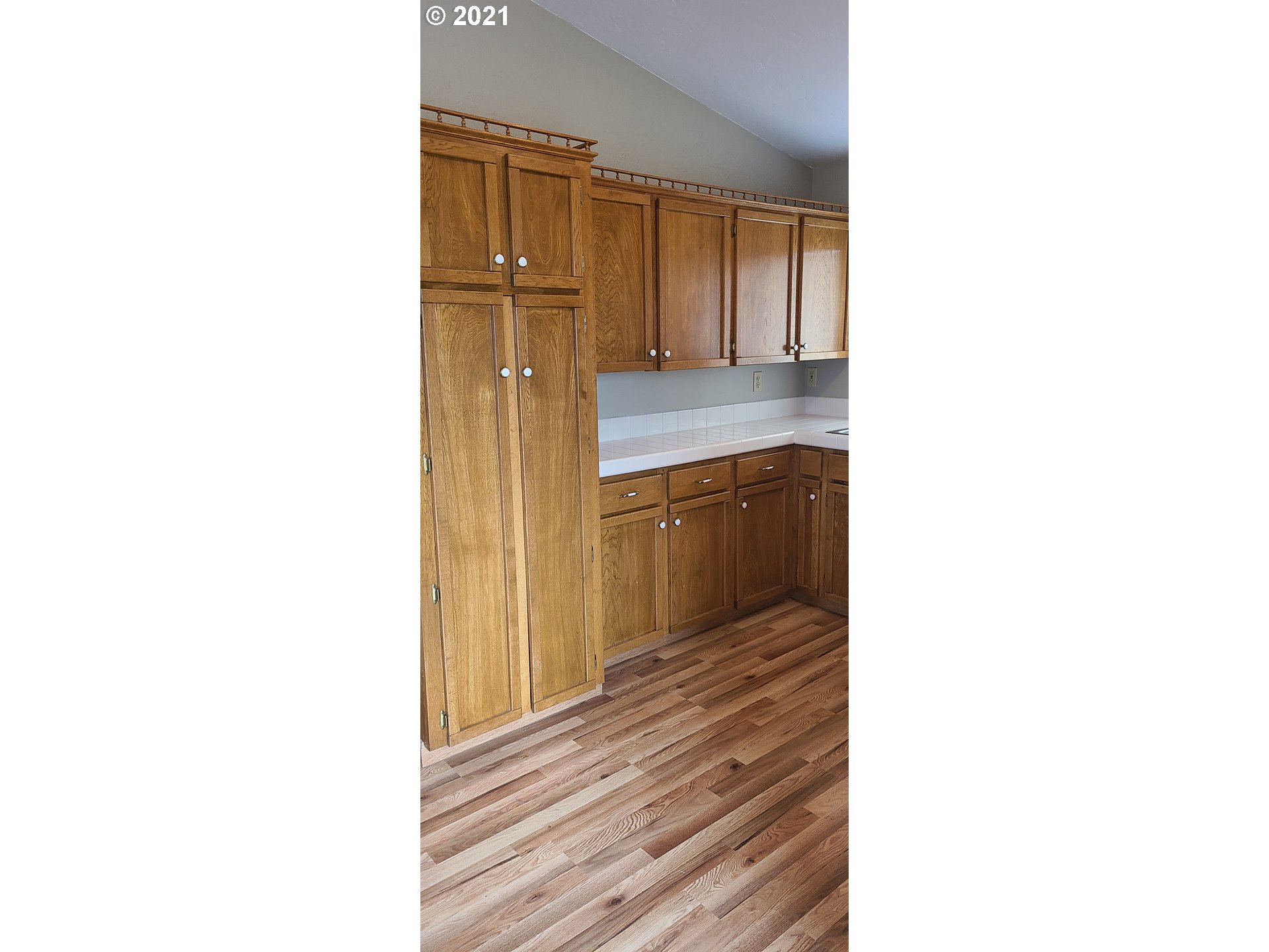 318 South Wayne R Road Wamic, OR 97063 - Photo 9 of 30 Gallery Image 9