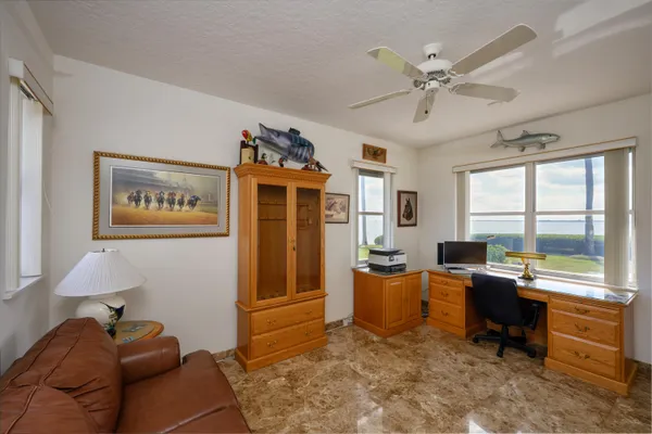 $5,500,000 | 188 Bayshore Drive, Melbourne Beach, FL 32951