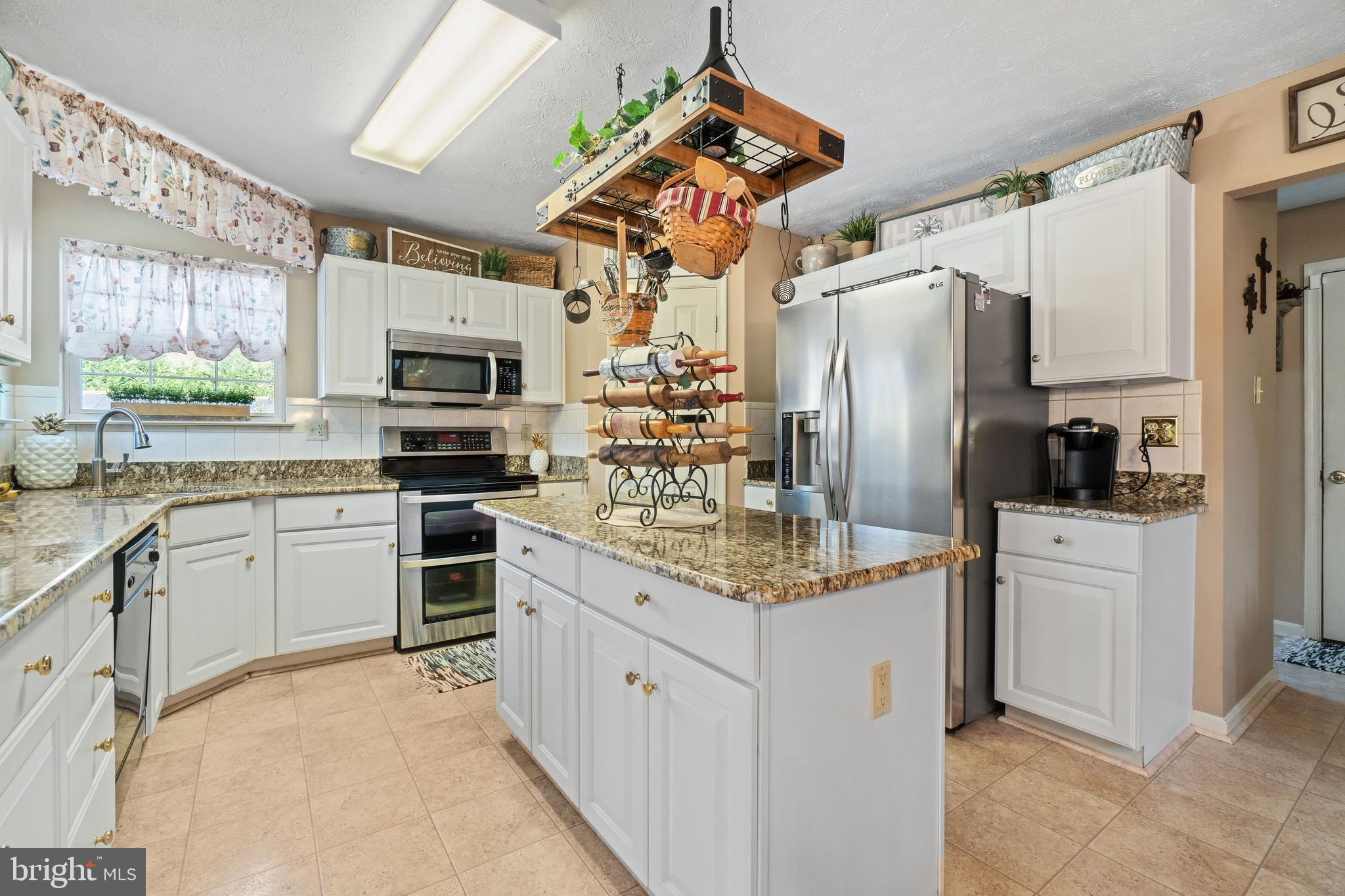 17 Brookview Loop Elkton, MD 21921 - Photo 12 of 59 Kitchen features Island--Pot Pack Included