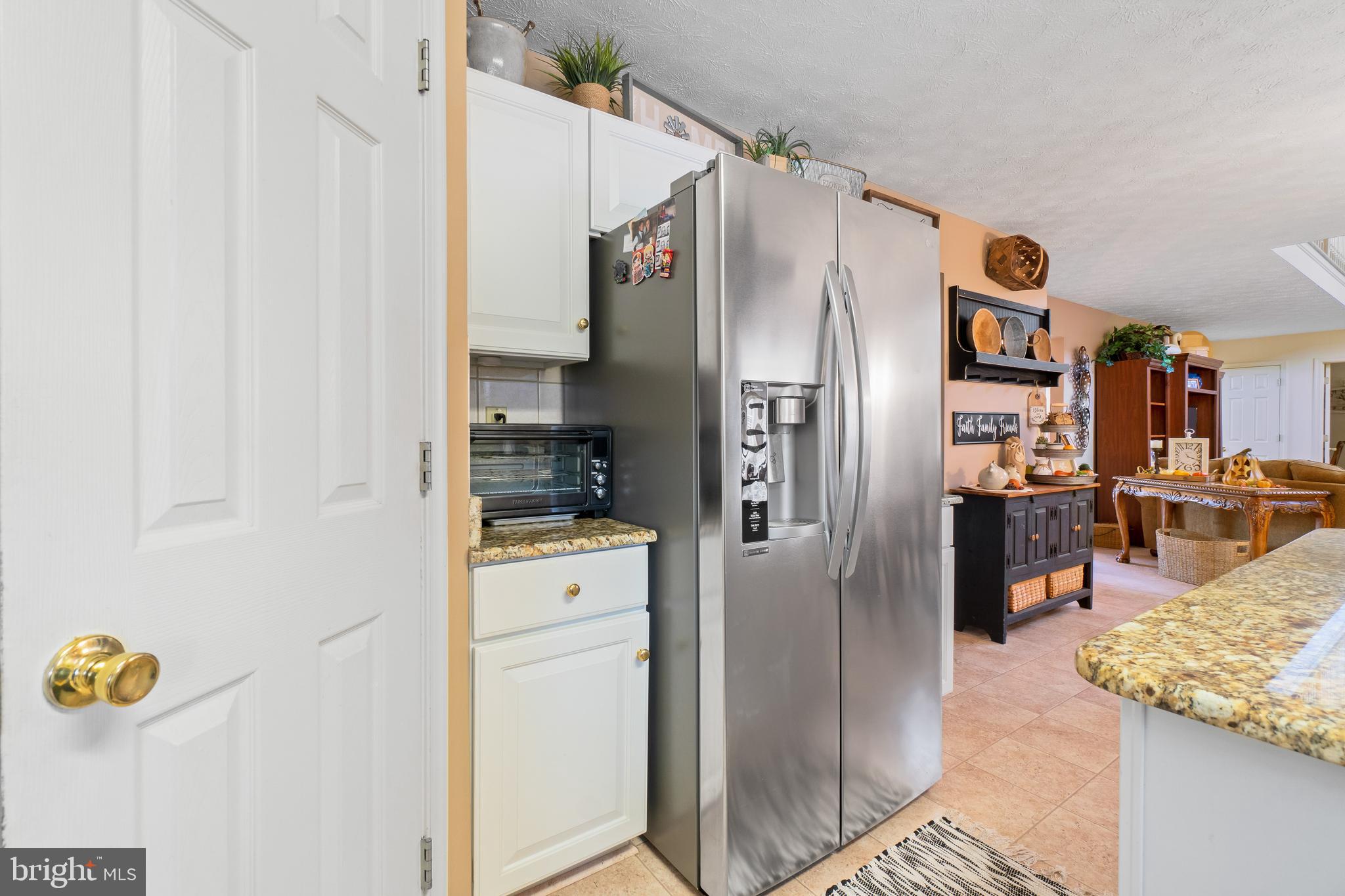17 Brookview Loop Elkton, MD 21921 - Photo 15 of 59 Stainless Steel Appliances and Large Pantry