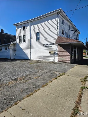 $269,999 | 1039 Columbia Street, Utica, NY 13502