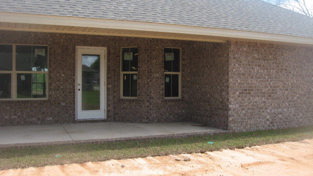 16643 Tyson Drive Foley, AL 36535 - Photo 5 of 6 patio off of great r