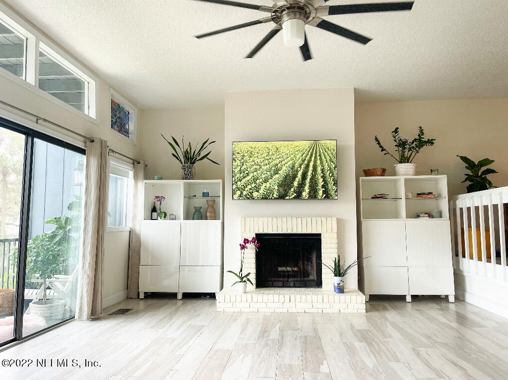 2321 Seminole Road Atlantic Beach, FL 32233 - Photo 9 of 25 20729_624dc9cf598aa_04.06.2022_image-9