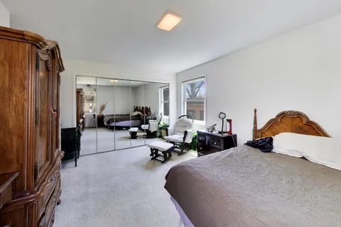 $450,000 | 4050 Church Street, Skokie, IL 60076