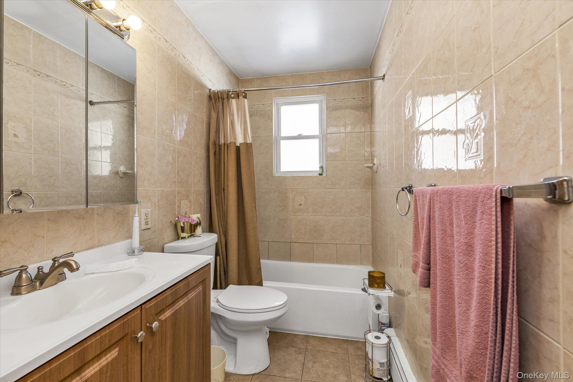 88 Spruce Lane Valley Stream, NY 11581 - Photo 14 of 15