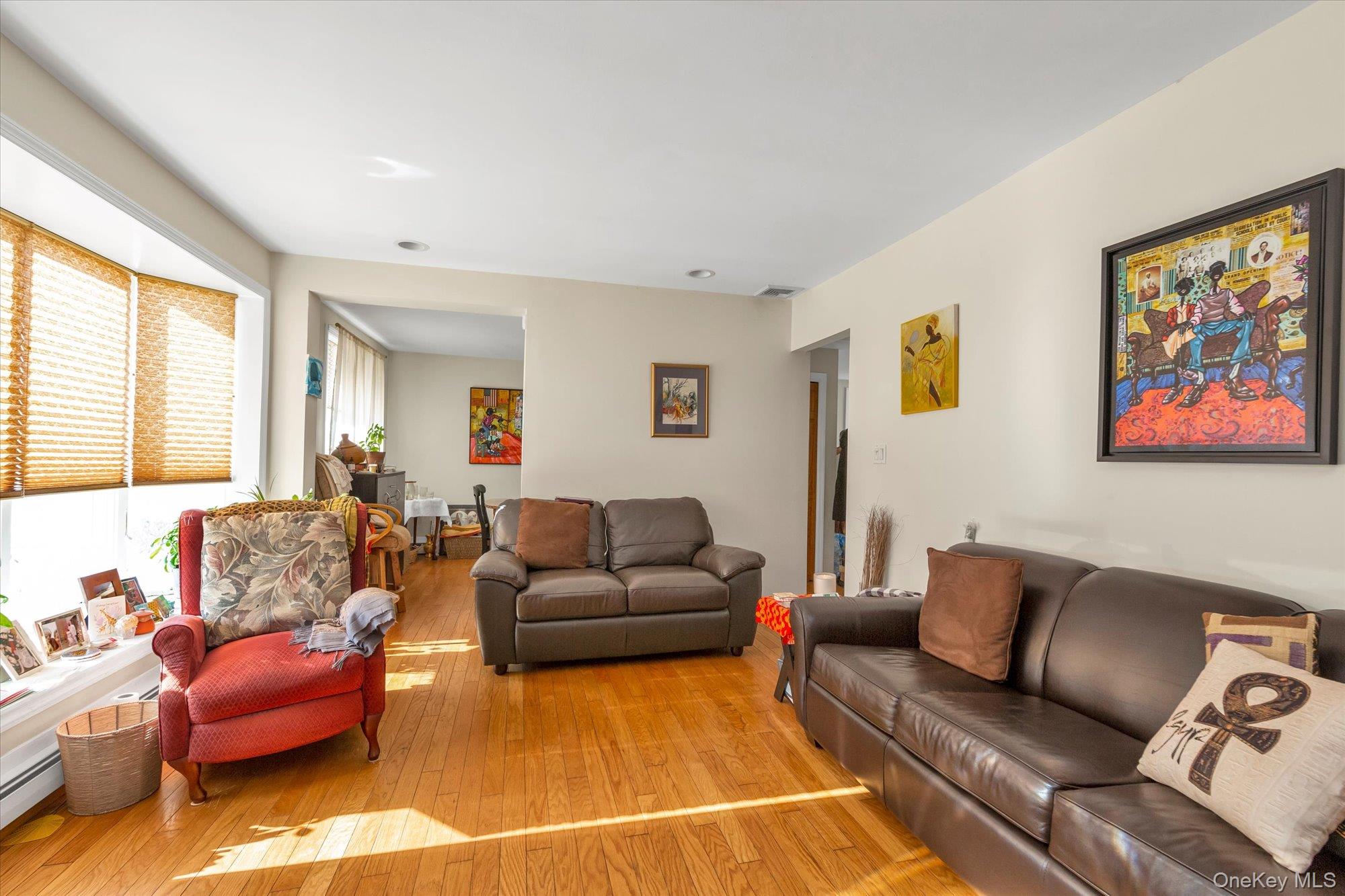 88 Spruce Lane Valley Stream, NY 11581 - Photo 4 of 15