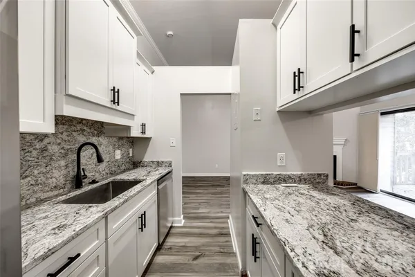 $1,600 | 4158 Charlotte Highway, Unit F, Clover, SC 29710