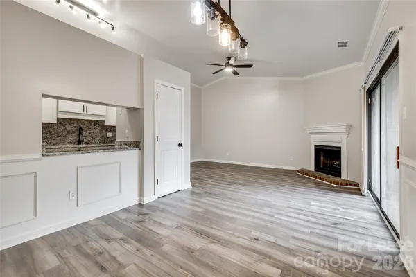 $1,600 | 4158 Charlotte Highway, Unit F, Clover, SC 29710