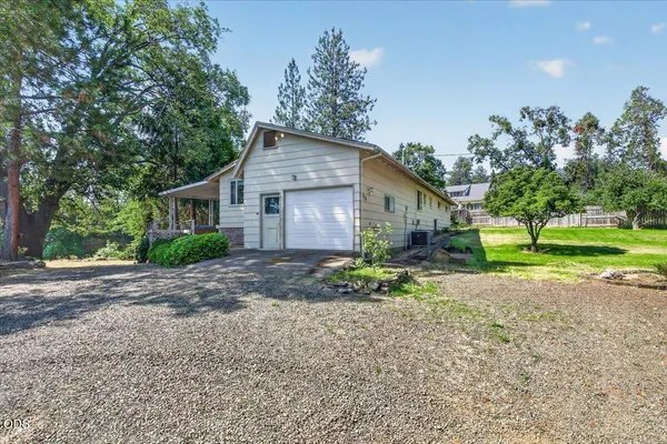 $575,000 | 624 Crowson Road, Ashland, OR 97520