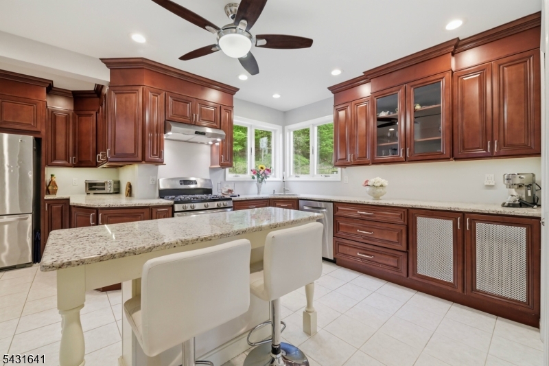 59 Mt Horeb Road Warren, NJ 07059 - Photo 3 of 35