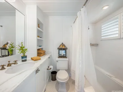 $11,950,000 | 1586 Mokulua Drive, Kailua, HI 96734