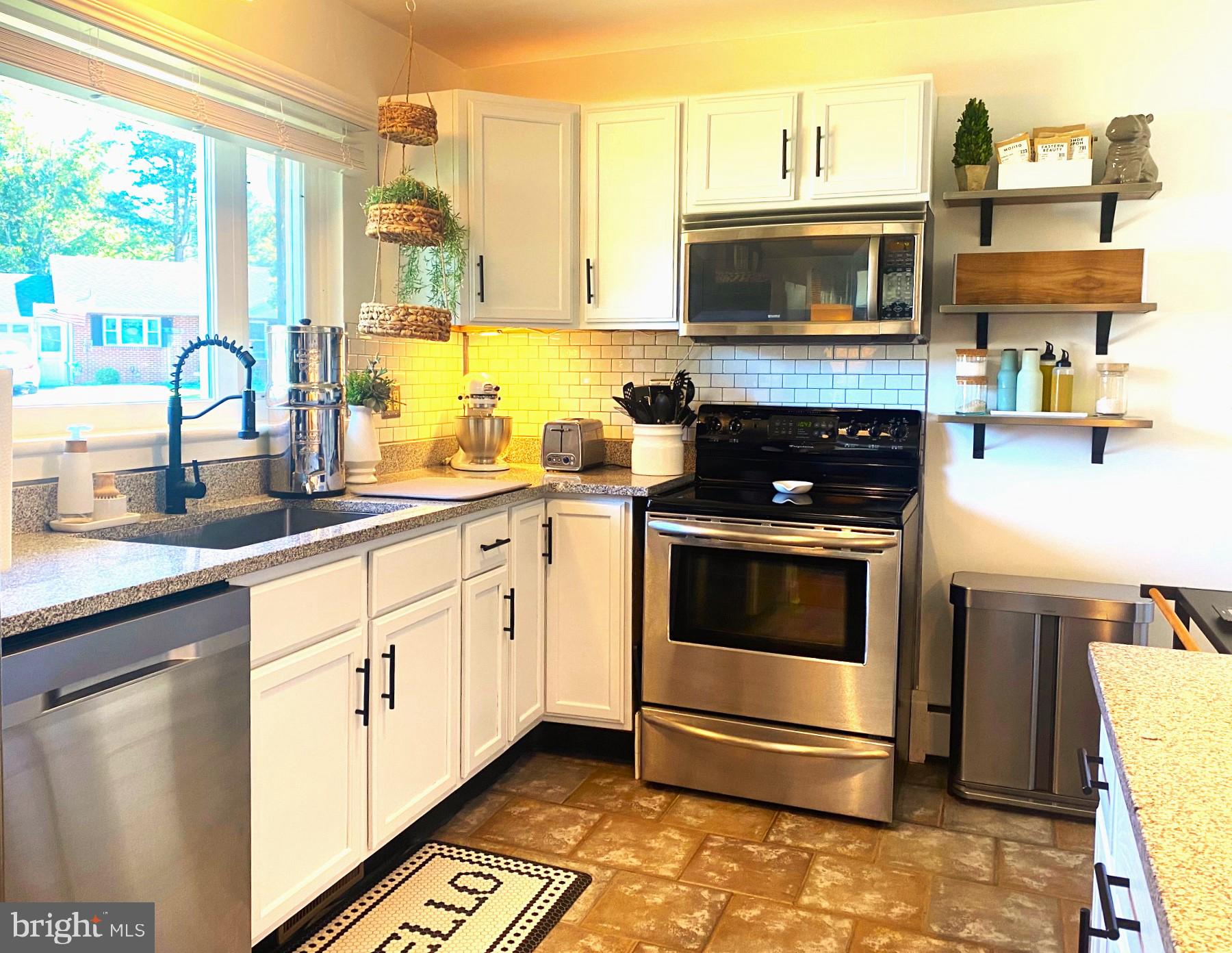 404 Clinton Road Harrisburg, PA 17109 - Photo 2 of 17 great kitchen all appliances convey