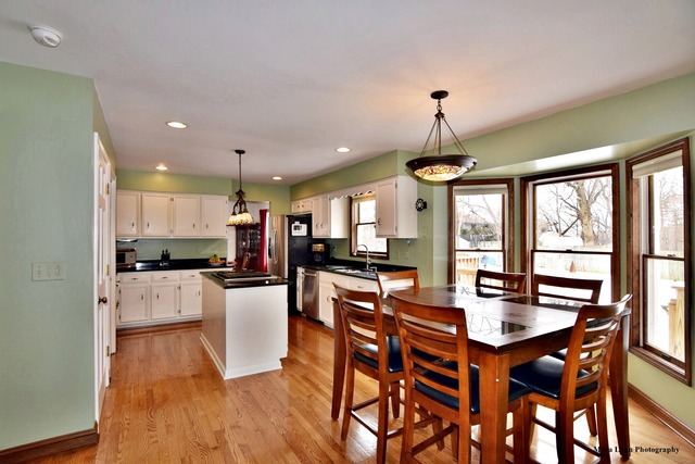 2100 Forest Ridge Road St. Charles, IL 60174 - Photo 5 of 25