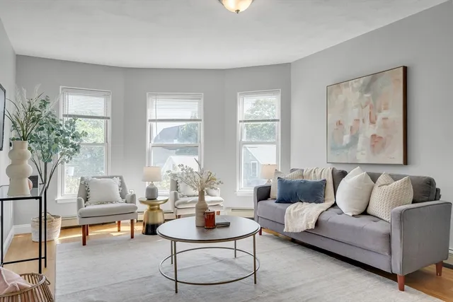 $2,700 | 73 River Street, Unit 3B, Cambridge, MA 02139