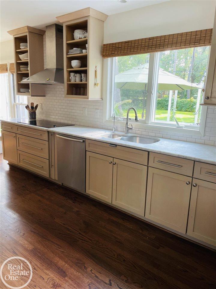 1033 Audubon Road Grosse Pointe, MI 48230 - Photo 11 of 42 50058459-10.JPG