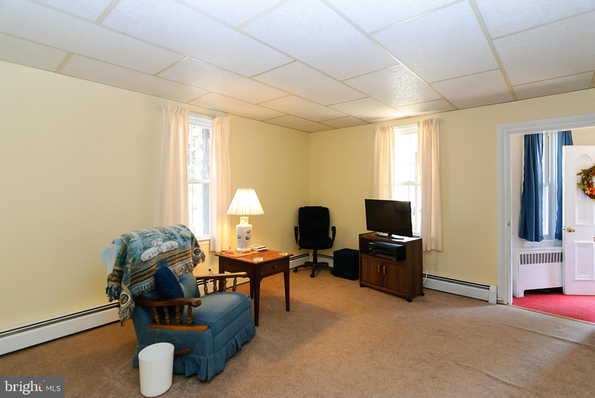 500 Warren Road Cockeysville, MD 21030 - Photo 16 of 28 Family Room