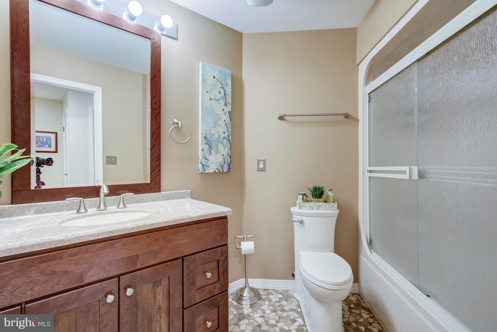 602 Centerton Road Pittsgrove, NJ 08318 - Photo 33 of 51 Main Floor Full Bathroom