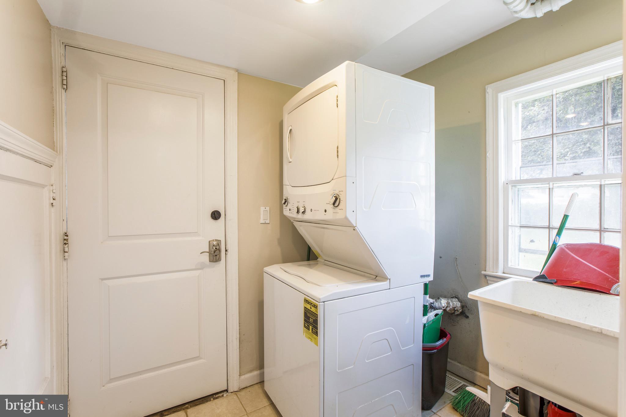 5445 Whitfield Chapel Road Lanham, MD 20706 - Photo 17 of 48