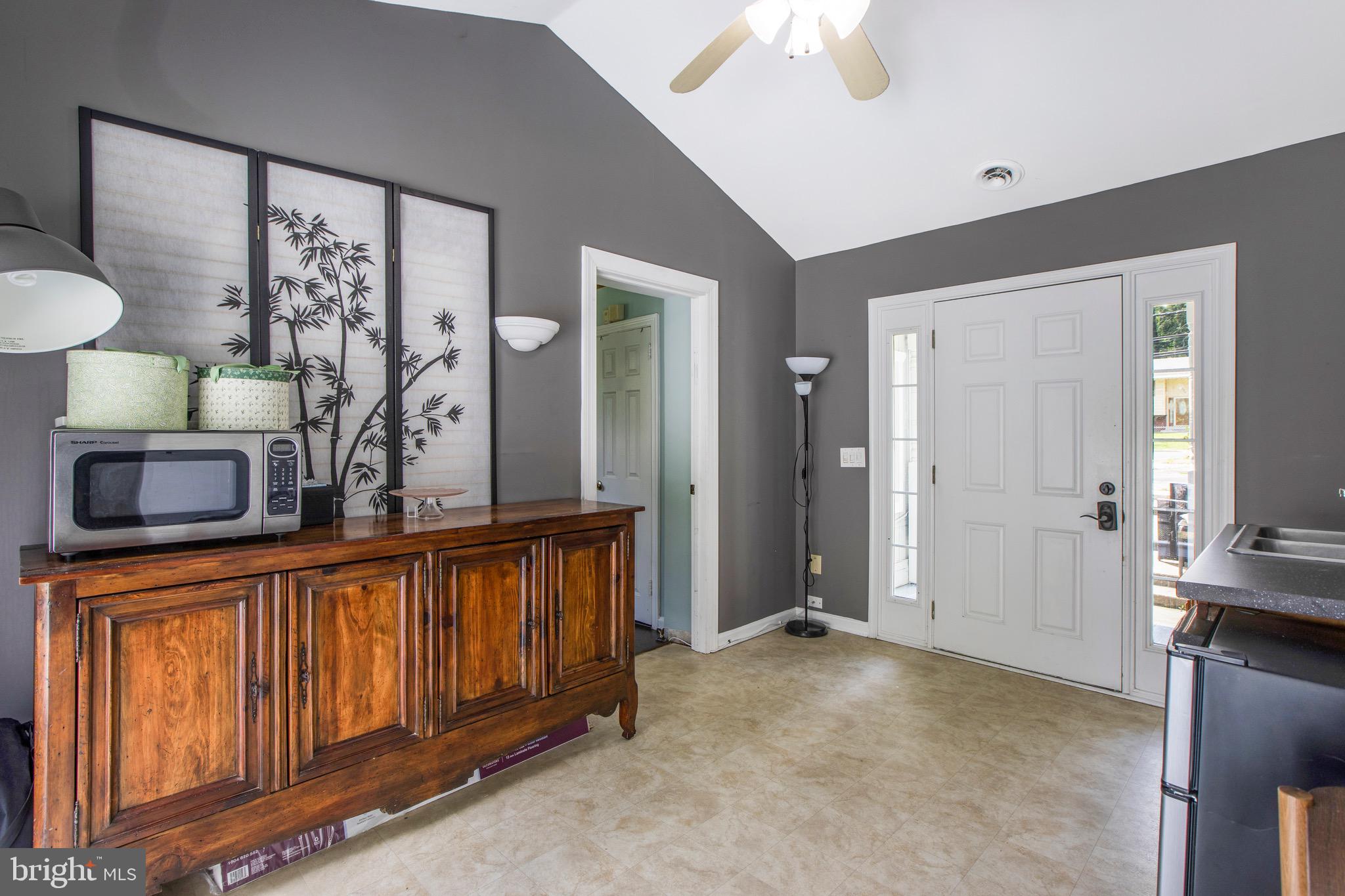 5445 Whitfield Chapel Road Lanham, MD 20706 - Photo 2 of 48