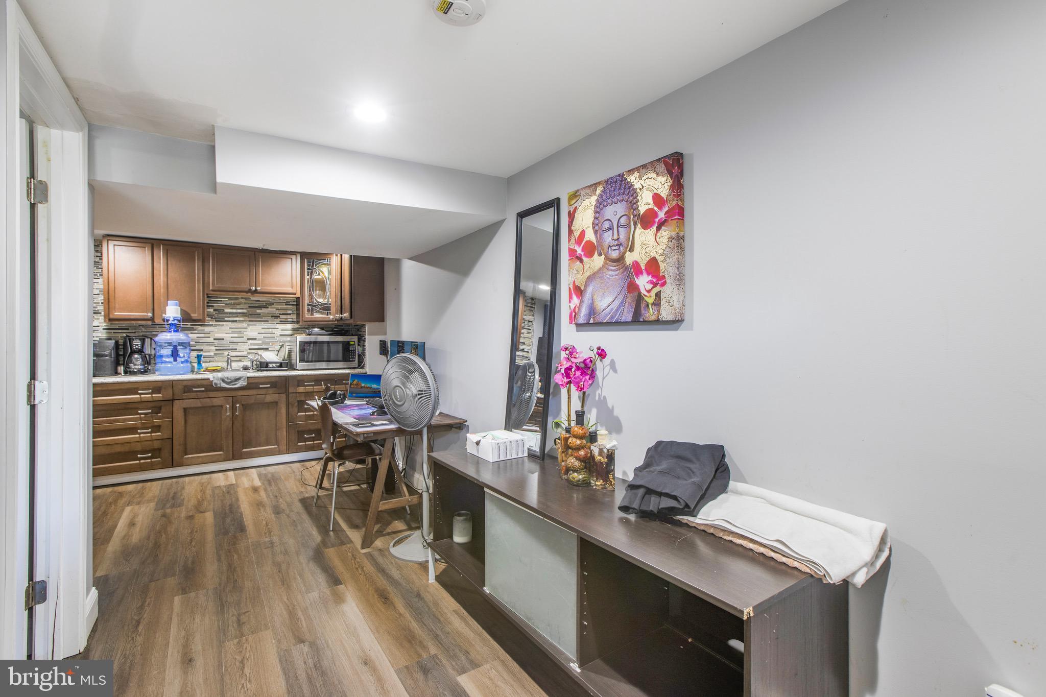 5445 Whitfield Chapel Road Lanham, MD 20706 - Photo 21 of 48