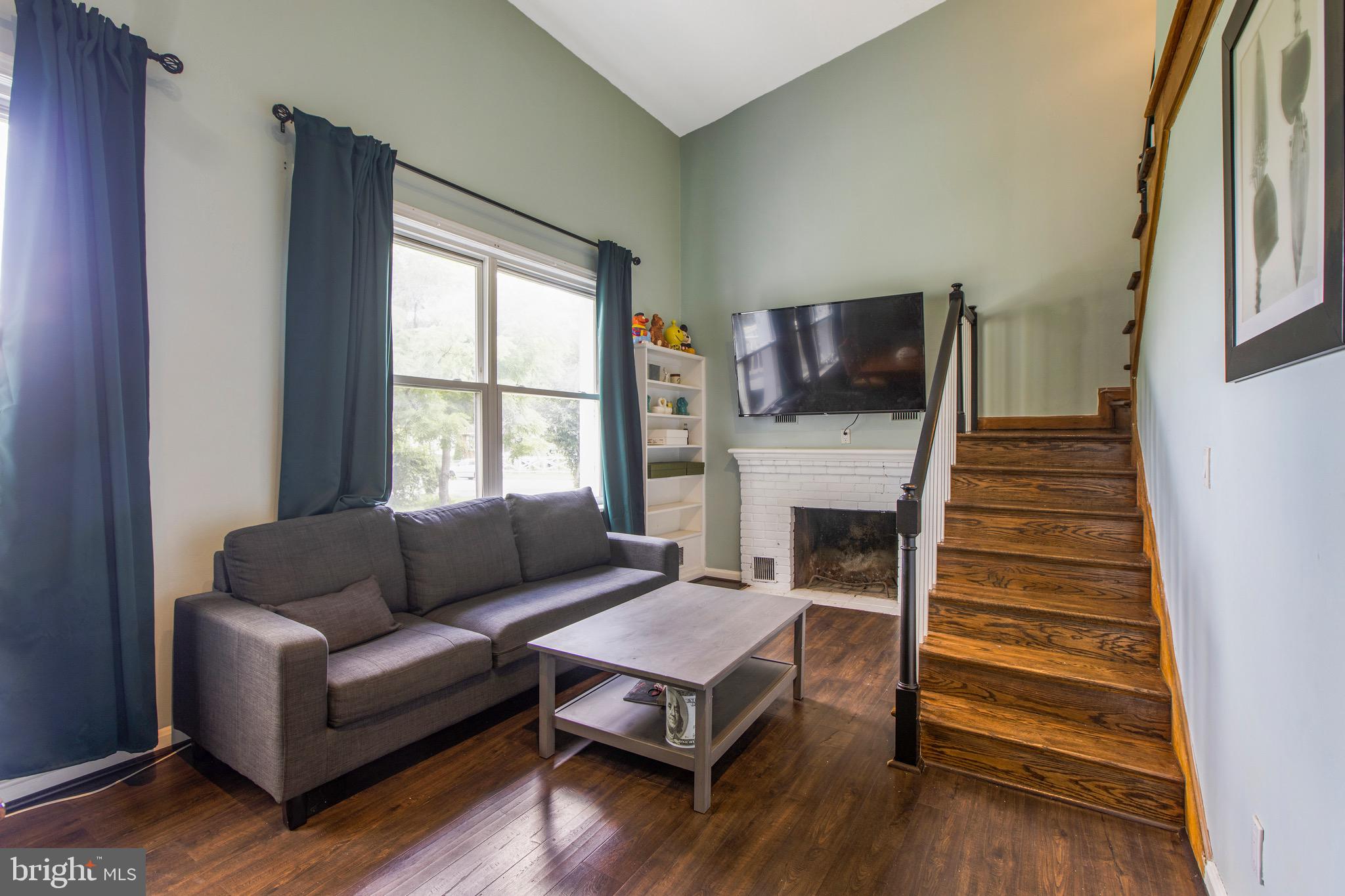 5445 Whitfield Chapel Road Lanham, MD 20706 - Photo 8 of 48