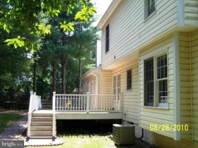 13501 Stockbridge Court Silver Spring, MD 20906 - Photo 12 of 16 Deck