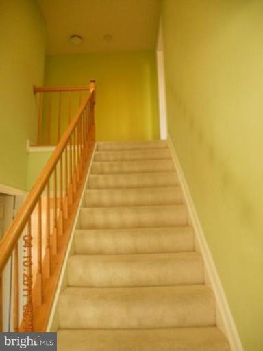 13501 Stockbridge Court Silver Spring, MD 20906 - Photo 15 of 16 Staircase