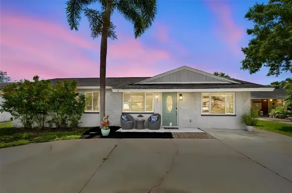 $424,999 | 8891 85th Street North, Seminole, FL 33777