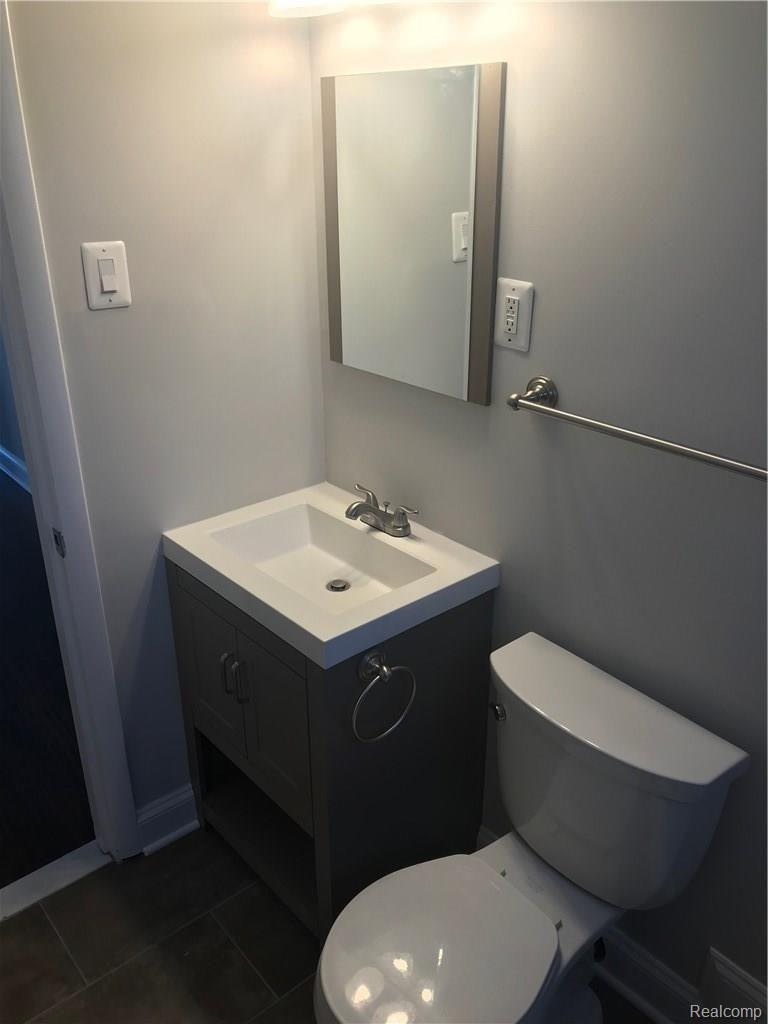 20127 Rensellor Street Livonia, MI 48152 - Photo 8 of 17 IMG_8397.JPG
