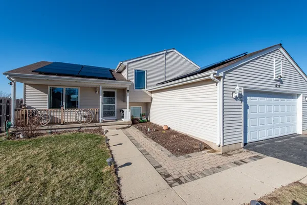 $329,900 | 1230 Pheasant Run, Zion, IL 60099