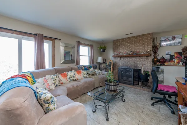 $329,900 | 1230 Pheasant Run, Zion, IL 60099