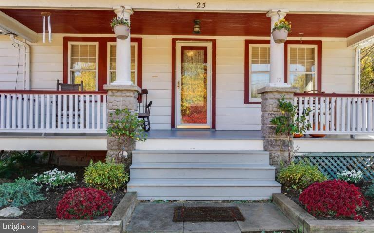 25 Arneytown-Hornerstown Road Cream Ridge, NJ 08514 - Photo 2 of 33
