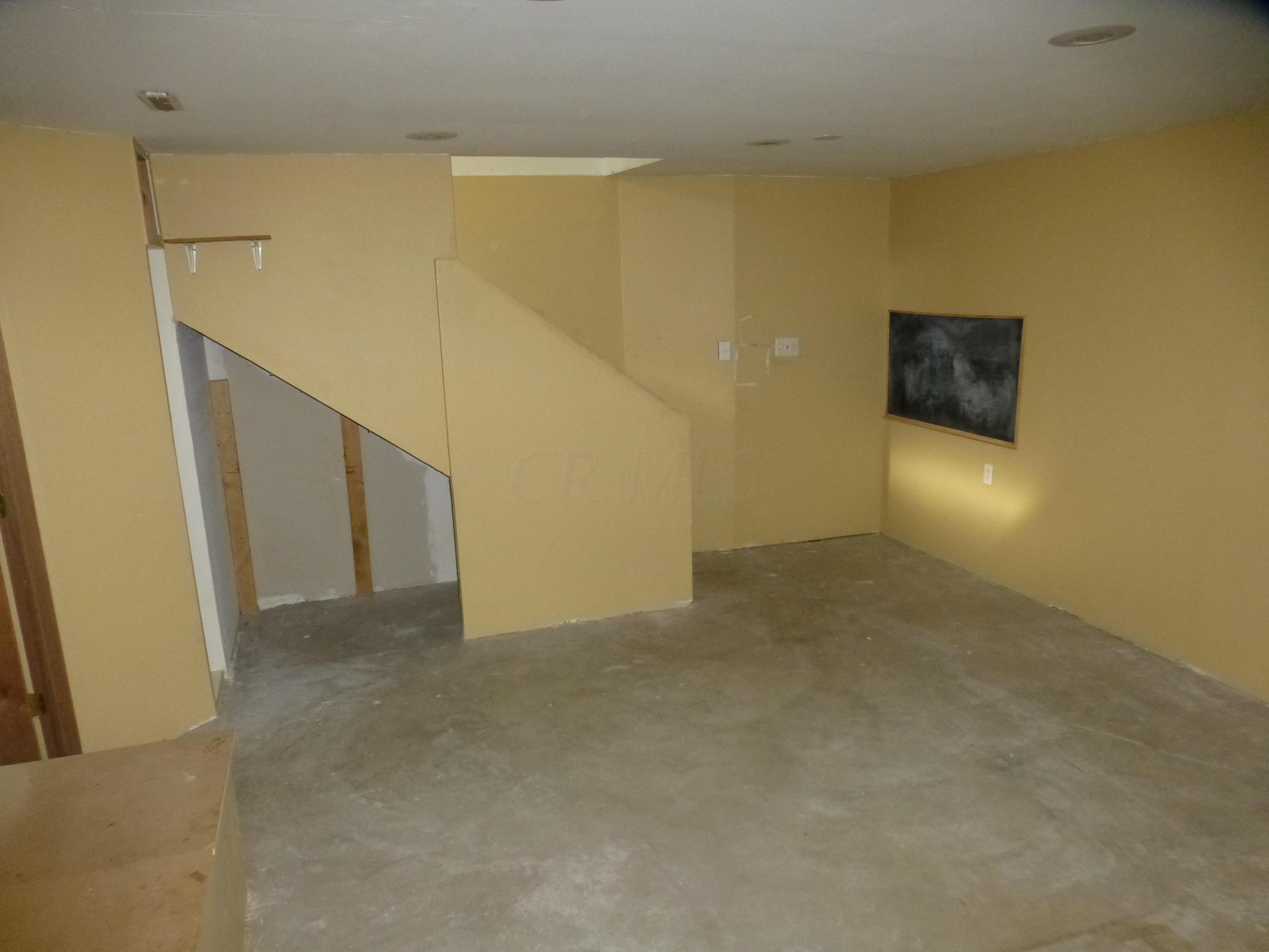 4600 Nickerson Road Columbus, OH 43228 - Photo 23 of 34 Gallery Image 23