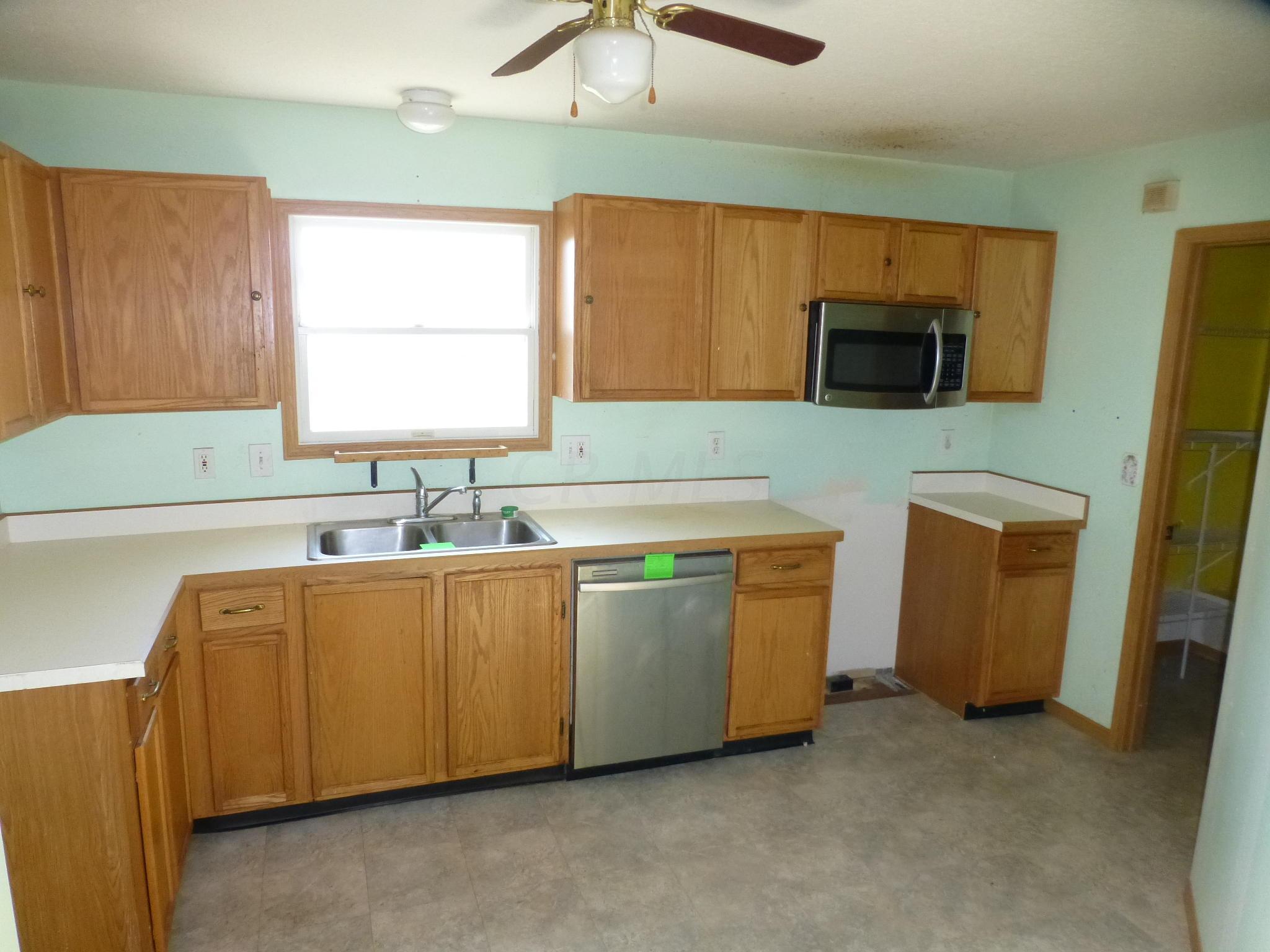 4600 Nickerson Road Columbus, OH 43228 - Photo 8 of 34 Gallery Image 8