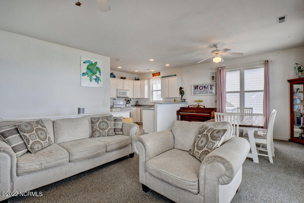 175 Topsail Road North Topsail Beach, NC 28460 - Photo 6 of 42 035_p8433158_59_60_61_62_63_64