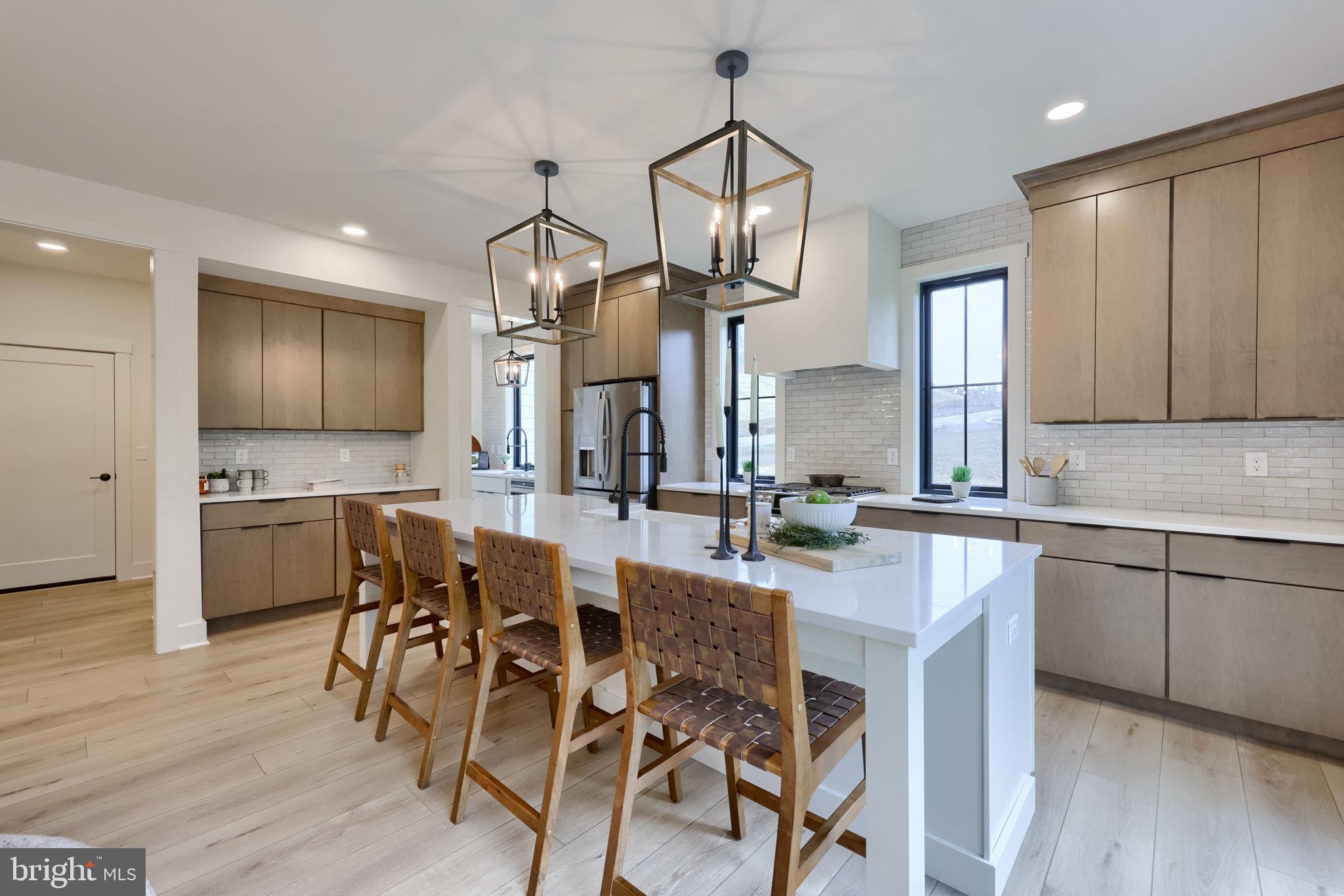 421 Cannon Way Lebanon, PA 17042 - Photo 24 of 48 Oversize island with quartz countertops
