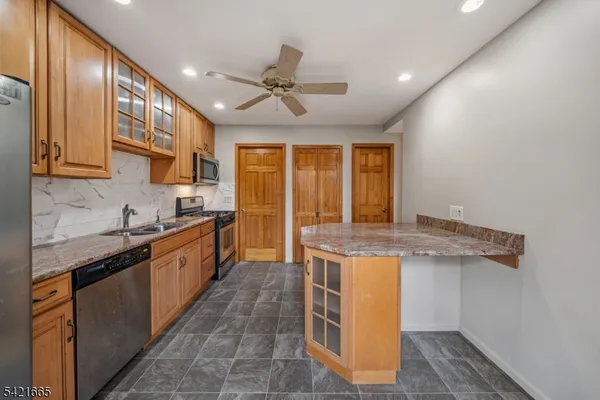 $465,000 | 29 Bloomingdale Drive, Unit 1C, Hillsborough, NJ 08844