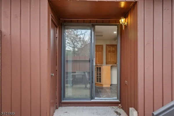 $465,000 | 29 Bloomingdale Drive, Unit 1C, Hillsborough, NJ 08844