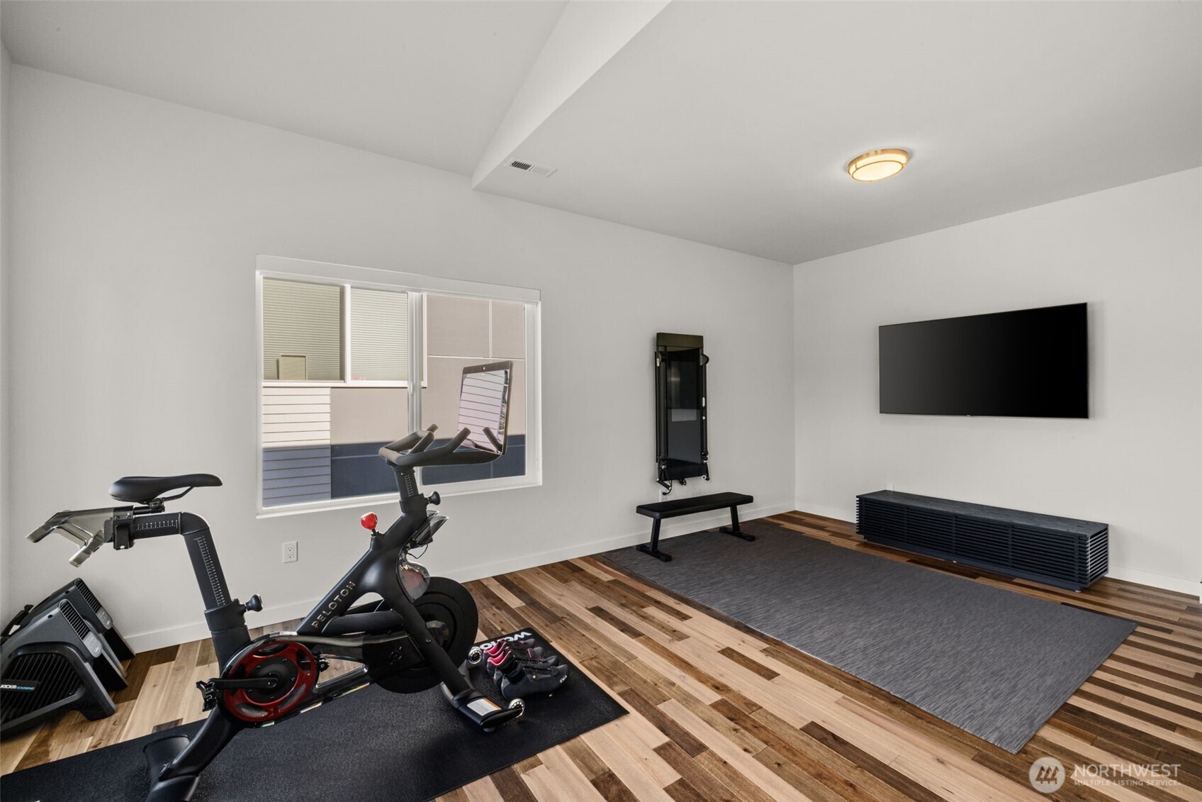 2627 Southwest 100th Street Seattle, WA 98146 - Photo 27 of 34