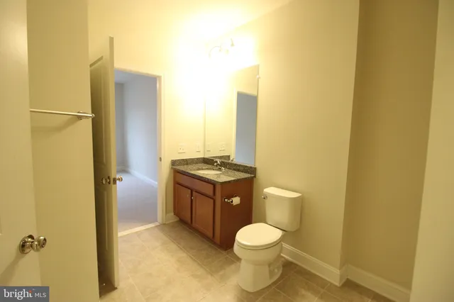 $3,130 | 9521 Bastille Street, Unit 204, Fairfax, VA 22031