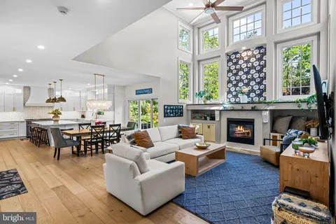 $1,350,000 | 5 Somerton Square, Medford, NJ 08055