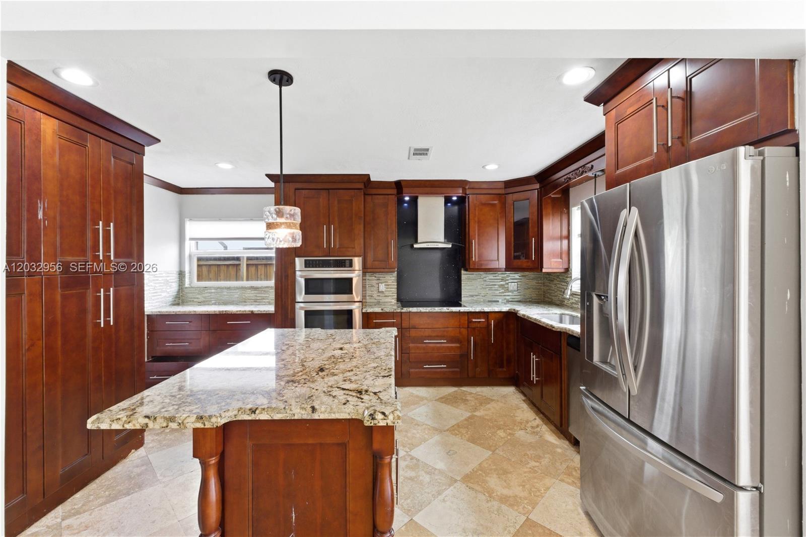 719 North 31st Road Hollywood, FL 33021 - Photo 5 of 14