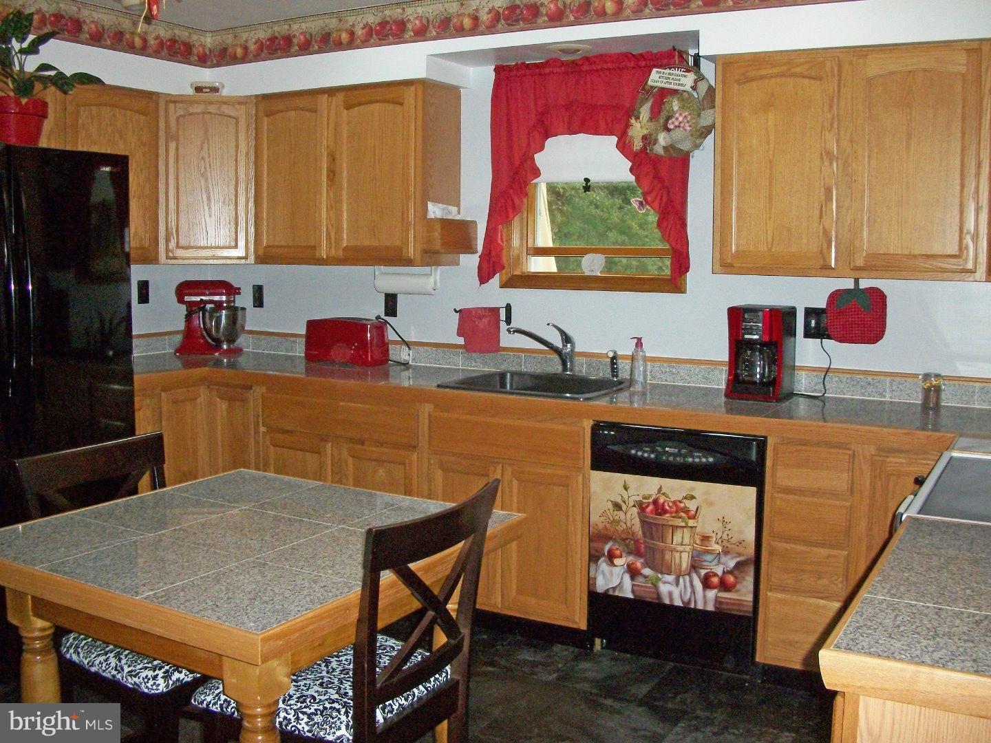 598 North Funk Road Boyertown, PA 19512 - Photo 4 of 25 Kitchen