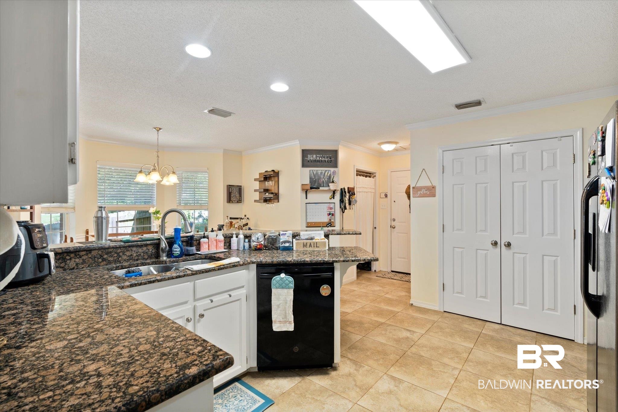 8010 Suzanne Way Mobile, AL 36695 - Photo 6 of 22